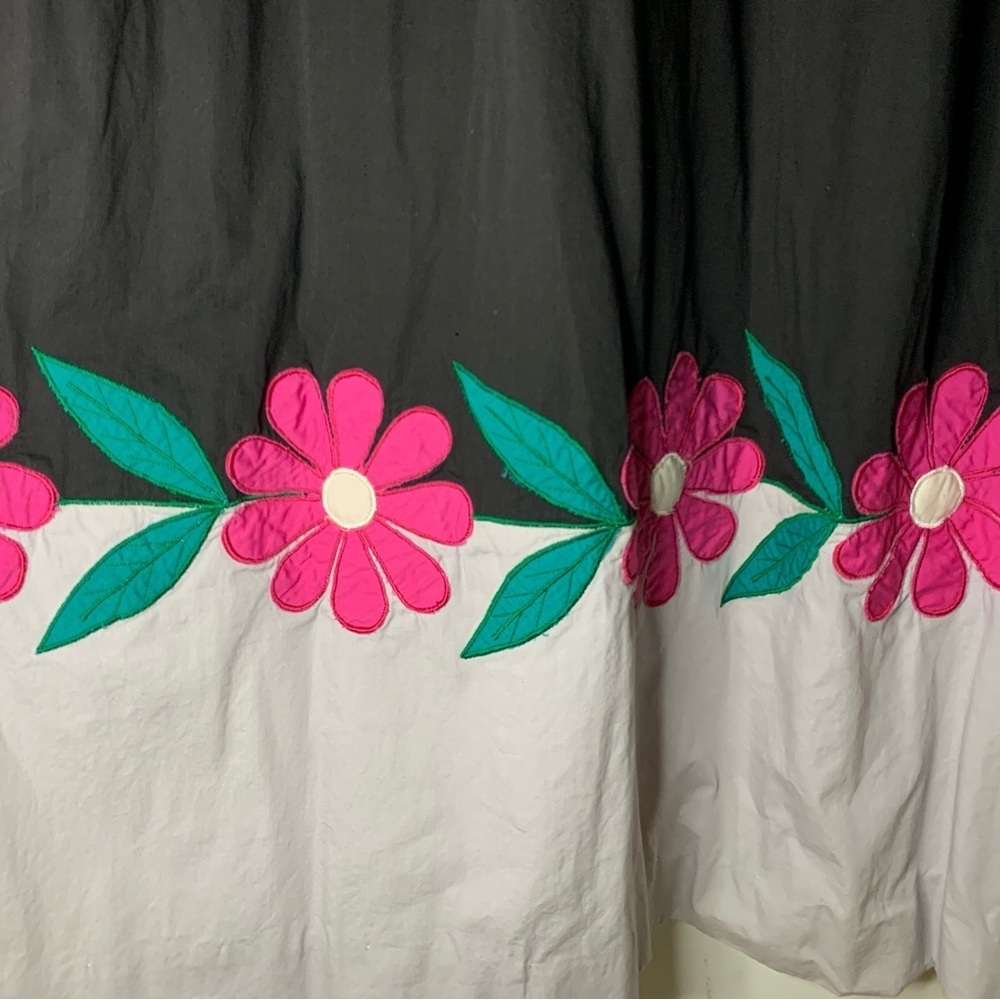 Vintage Handmade Pleated Floral House Dress/ Muumuu​ - Picture 13 of 14